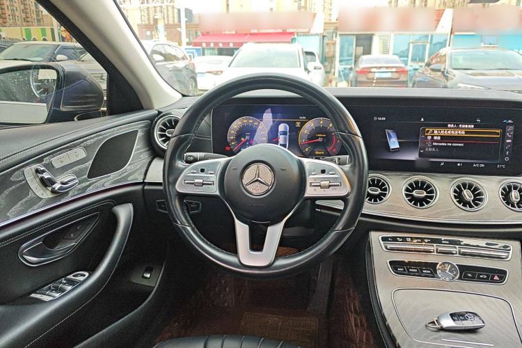 Used Mercedes-Benz CLS 2018 CLS 300 Dynamic Edition Steering Wheel