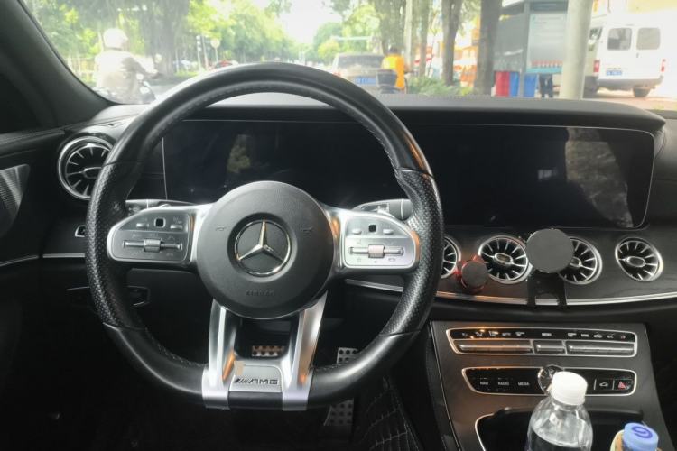 Used Mercedes-Benz CLS 2018 CLS 350 4MATIC Avantgarde Special Edition Steering Wheel