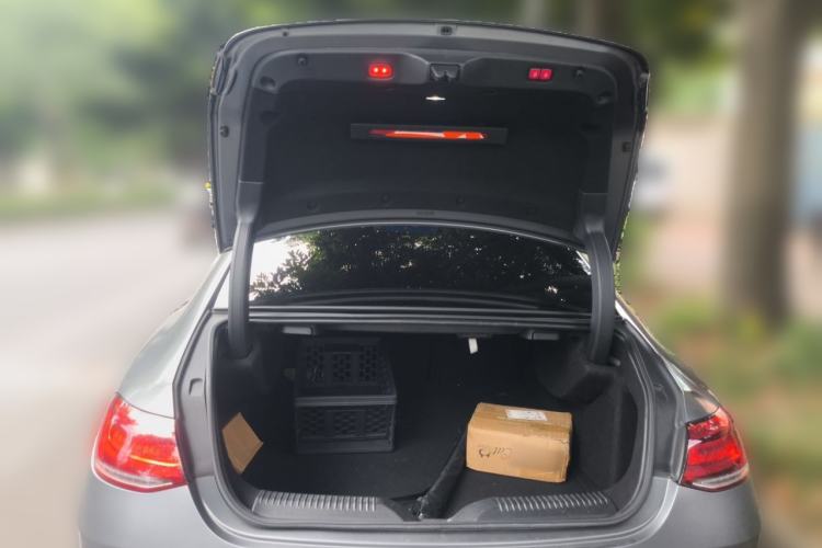 Used Mercedes-Benz CLS 2018 CLS 350 4MATIC Avantgarde Special Edition Trunk