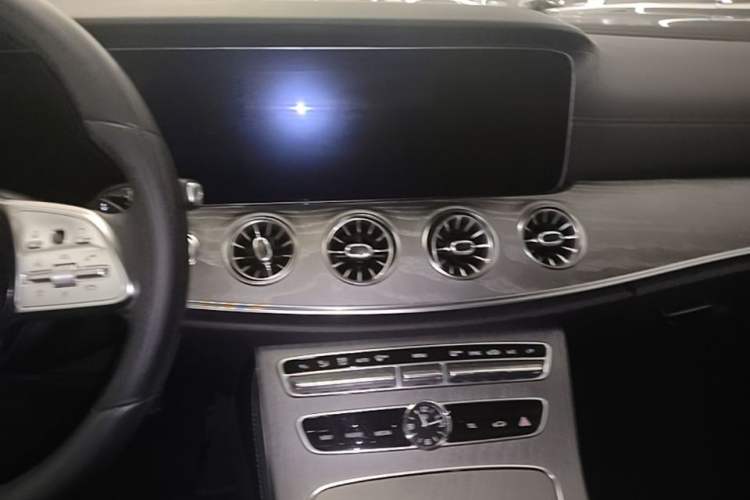 Used Mercedes-Benz CLS 2018 CLS 350 4MATIC Audio And AC Panel
