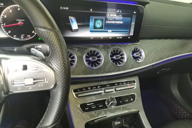Used Mercedes-Benz CLS 2018 CLS 300 Dynamic Edition Audio And AC Panel