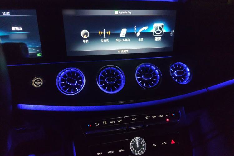 Used Mercedes-Benz CLS 2018 CLS 300 Dynamic Edition Audio And AC Panel