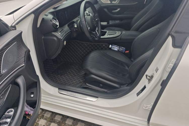 Used Mercedes-Benz CLS 2018 CLS 300 Dynamic Edition Driver Seat