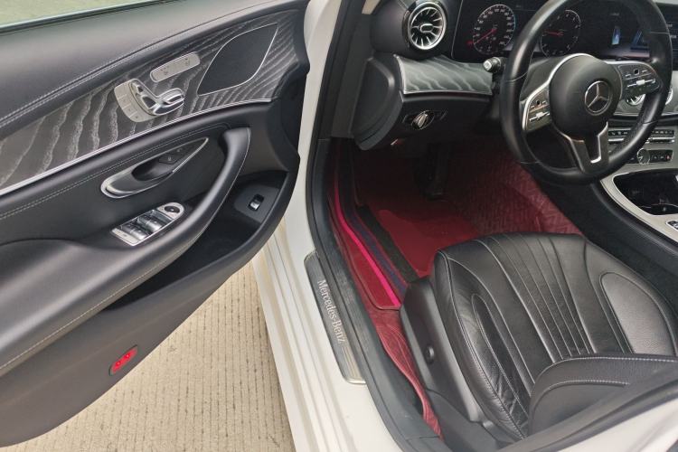 Used Mercedes-Benz CLS 2018 CLS 300 Dynamic Edition Driver Seat