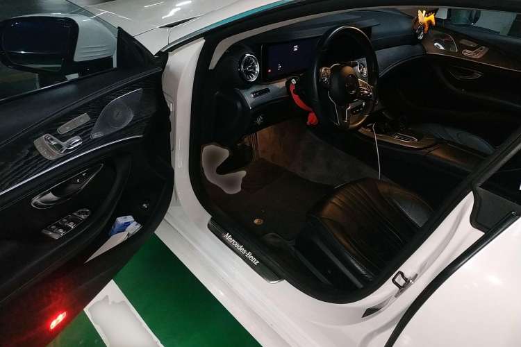 Used Mercedes-Benz CLS 2018 CLS 350 4MATIC Driver Seat