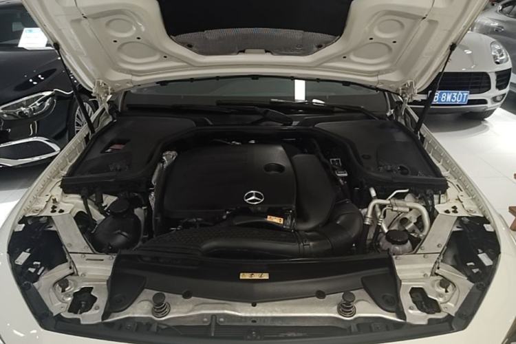 Used Mercedes-Benz CLS 2018 CLS 350 4MATIC Engine Bay