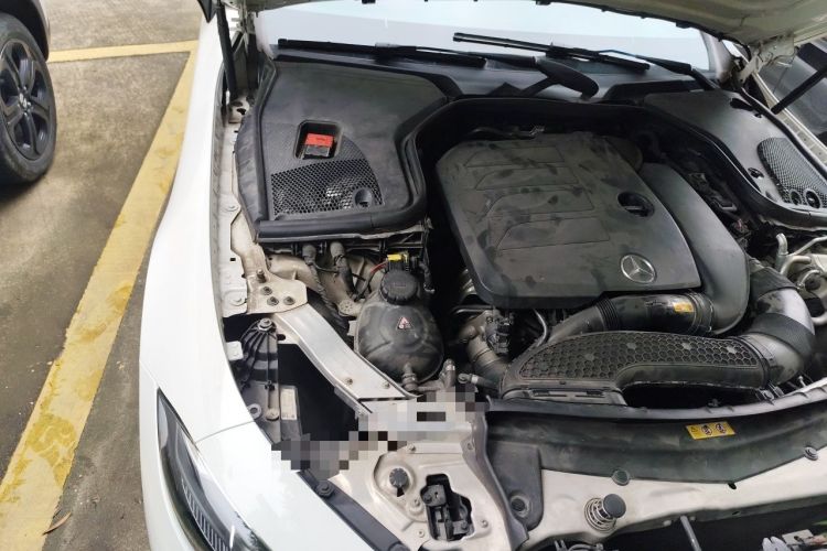 Used Mercedes-Benz CLS 2018 CLS 300 Luxury Model Engine Bay Right