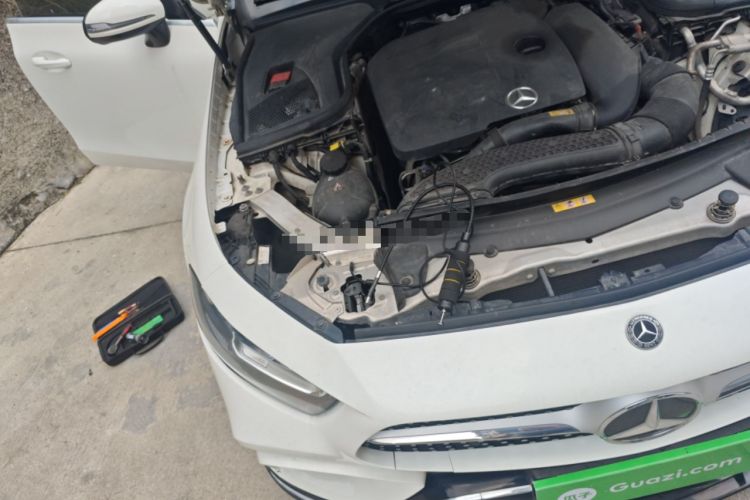 Used Mercedes-Benz CLS 2018 CLS 300 Dynamic Edition Engine Bay Right