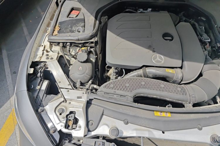 Used Mercedes-Benz CLS 2018 CLS 300 Luxury Model Engine Bay Right