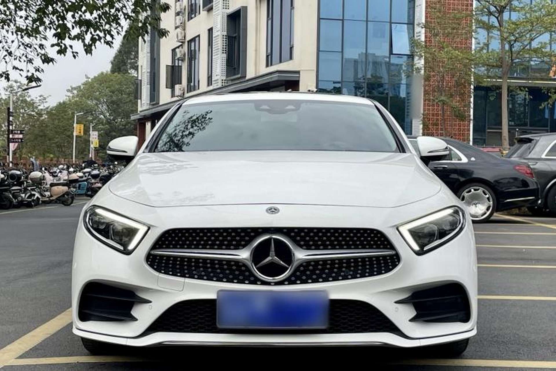 Used Mercedes-Benz CLS 2018 CLS 350 4MATIC Exterior 1