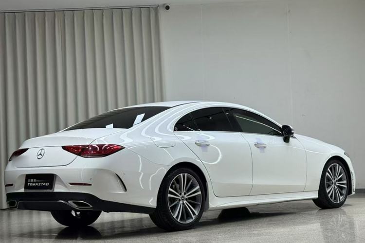 Used Mercedes-Benz CLS 2018 CLS 300 Luxury Model Exterior 2