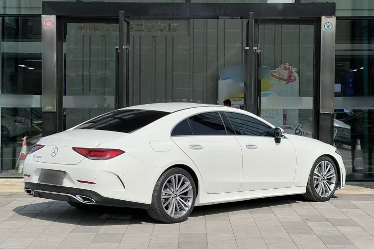 Used Mercedes-Benz CLS 2018 CLS 300 Luxury Model Exterior 3