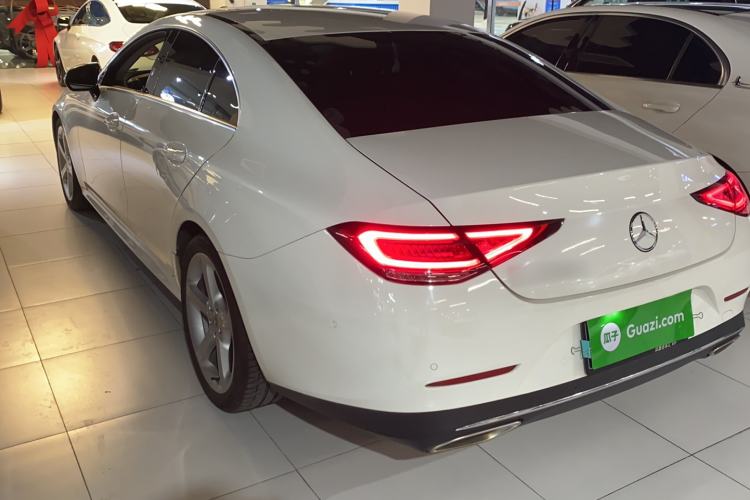 Used Mercedes-Benz CLS 2018 CLS 300 Dynamic Edition Exterior 5
