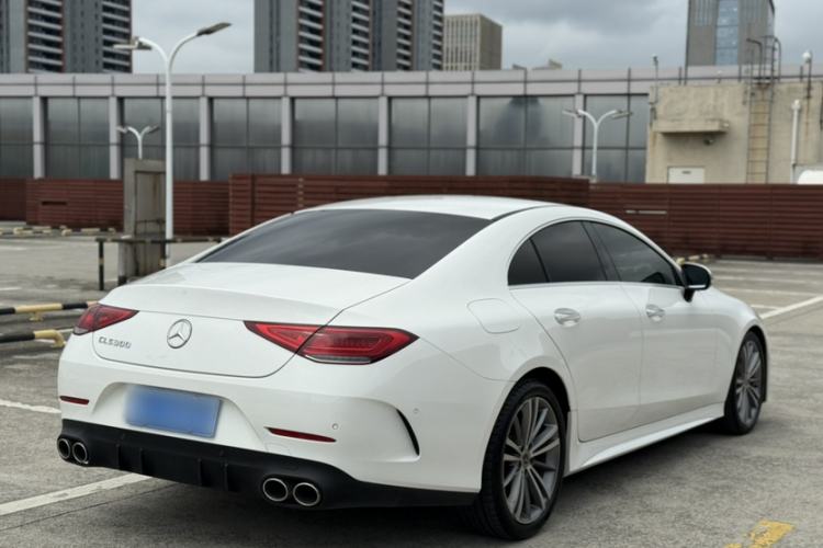 Used Mercedes-Benz CLS 2018 CLS 300 Luxury Model Exterior 5