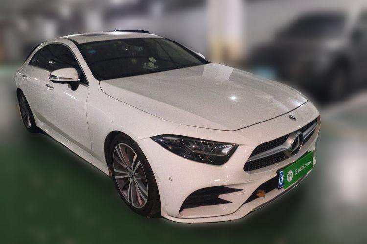 Used Mercedes-Benz CLS 2018 CLS 300 Luxury Model Front Right 45 Deg
