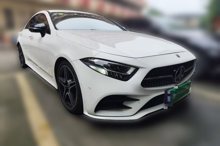 Used Mercedes-Benz CLS 2018 CLS 300 Luxury Model Front Right 45 Deg