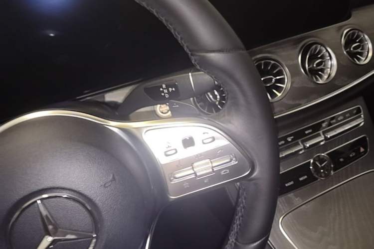 Used Mercedes-Benz CLS 2018 CLS 350 4MATIC Gear Lever