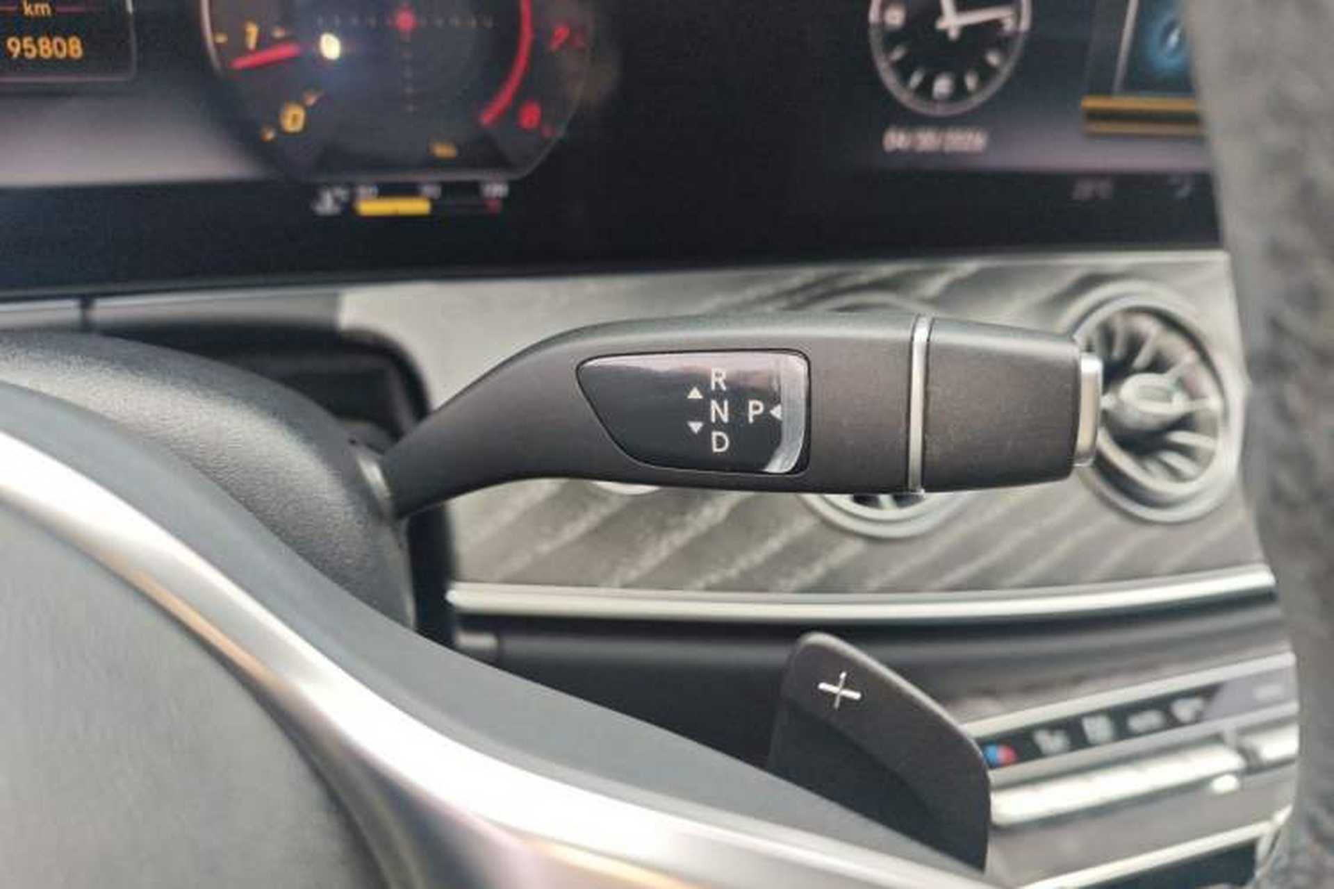 Used Mercedes-Benz CLS 2018 CLS 300 Dynamic Edition Gear Lever