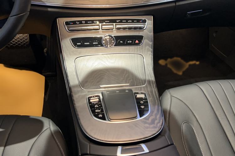Used Mercedes-Benz CLS 2018 CLS 300 Dynamic Edition Gear Lever