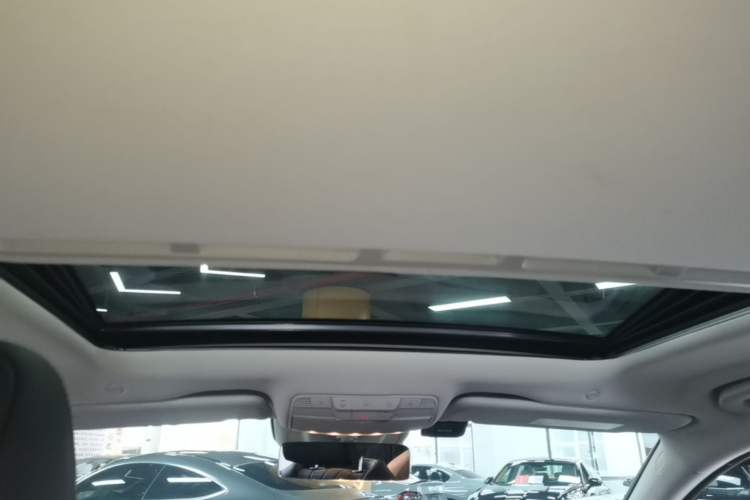 Used Mercedes-Benz CLS 2018 CLS 300 Dynamic Edition Headliner