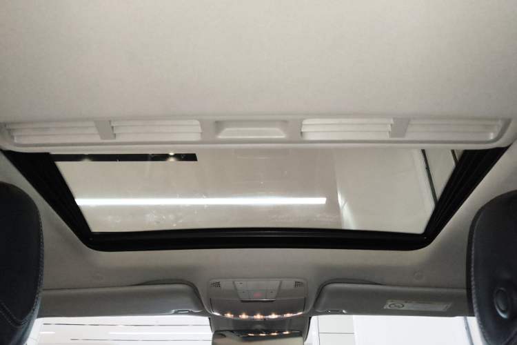 Used Mercedes-Benz CLS 2018 CLS 300 Dynamic Edition Headliner