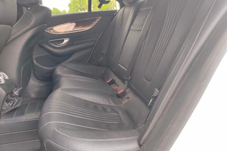 Used Mercedes-Benz CLS 2018 CLS 350 4MATIC Interior 4