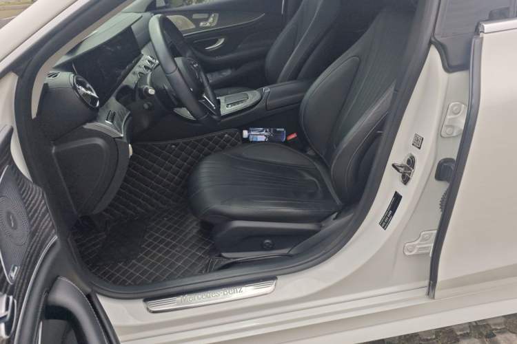 Used Mercedes-Benz CLS 2018 CLS 300 Dynamic Edition Left Front Seat