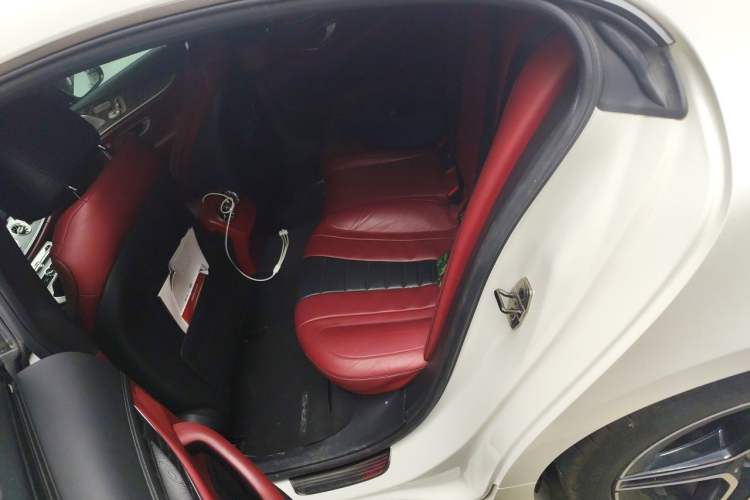 Used Mercedes-Benz CLS 2018 CLS 300 Luxury Model Left Rear Seat
