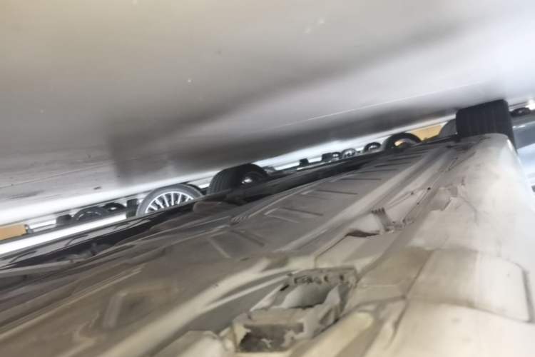 Used Mercedes-Benz CLS 2018 CLS 300 Dynamic Edition Left Side Sill