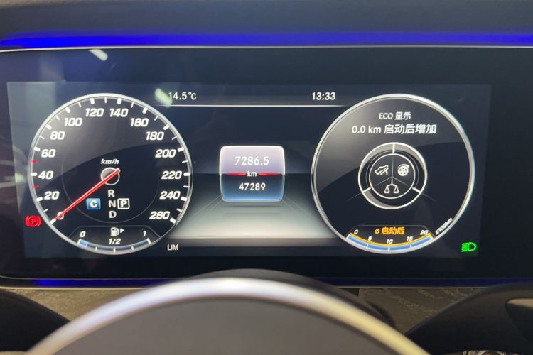 Used Mercedes-Benz CLS 2018 CLS 300 Luxury Model Odometer Close Up