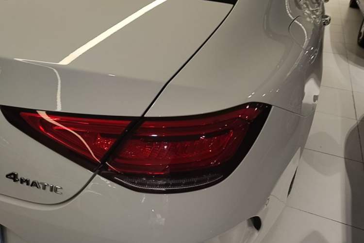 Used Mercedes-Benz CLS 2018 CLS 350 4MATIC Right Rear Taillight
