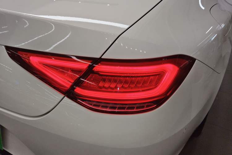 Used Mercedes-Benz CLS 2018 CLS 300 Dynamic Edition Right Rear Taillight