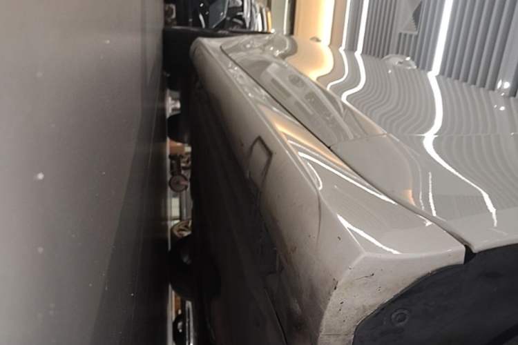 Used Mercedes-Benz CLS 2018 CLS 350 4MATIC Right Side Sill