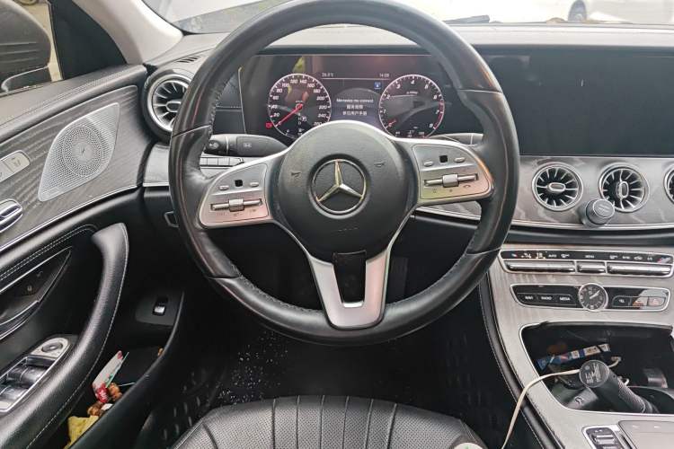Used Mercedes-Benz CLS 2018 CLS 300 Luxury Model Steering Wheel