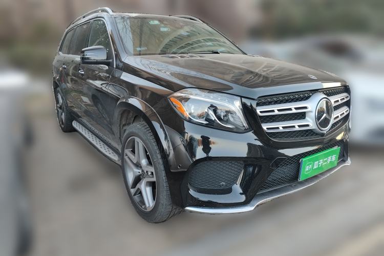 Used Mercedes-Benz CLS  Front Right 45 Deg
