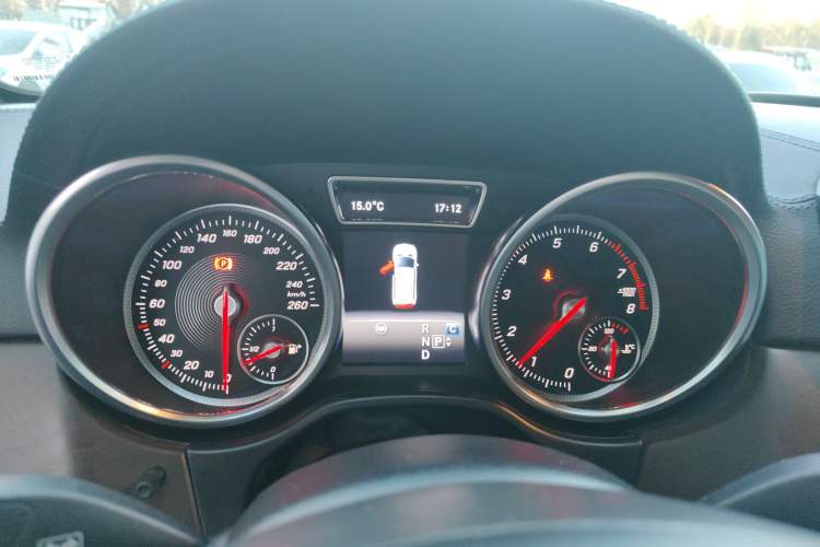 Used Mercedes-Benz CLS  Instrument Cluster