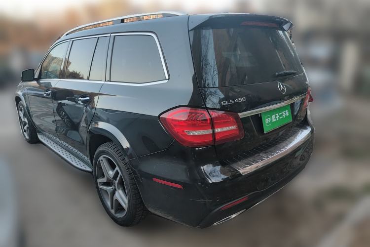 Used Mercedes-Benz CLS  Rear Left 45 Deg