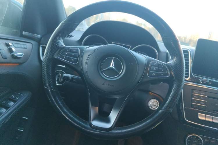 Used Mercedes-Benz CLS  Steering Wheel