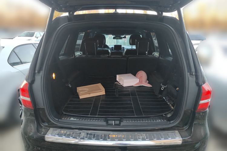 Used Mercedes-Benz CLS  Trunk