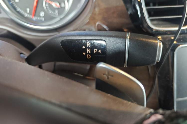 Used Mercedes-Benz CLS  Gear Lever