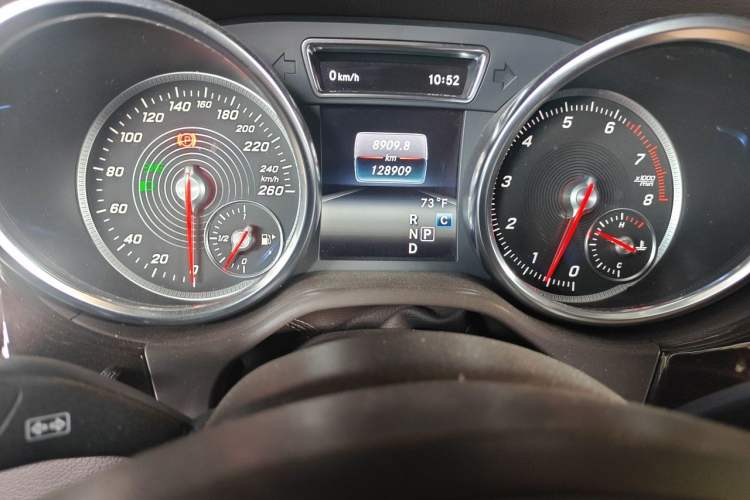 Used Mercedes-Benz CLS  Instrument Cluster