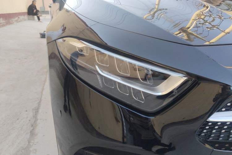 Used Mercedes-Benz CLS 2020 CLS 300 Sport Edition Right Front Headlight