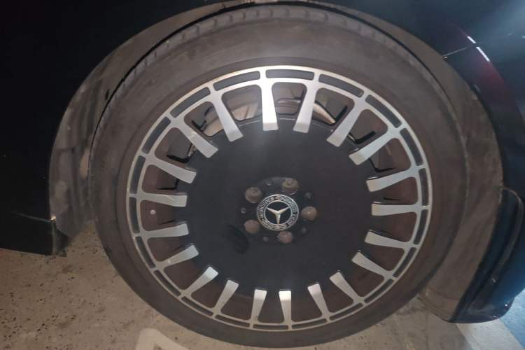 Used Mercedes-Benz CLS 2020 CLS 300 Sport Edition Right Front Wheel Hub