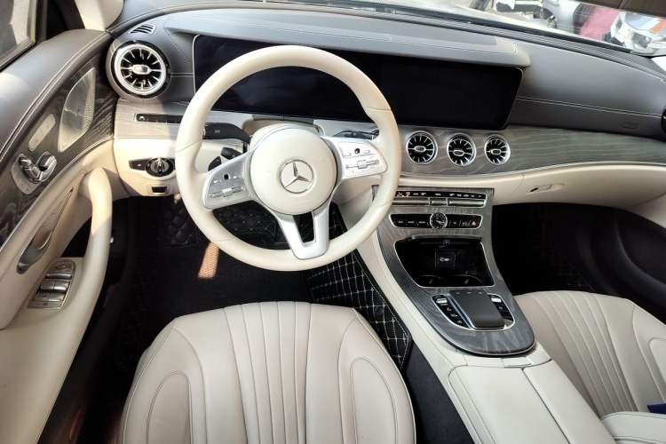 Used Mercedes-Benz CLS 2020 CLS 300 Luxury Model Steering Wheel