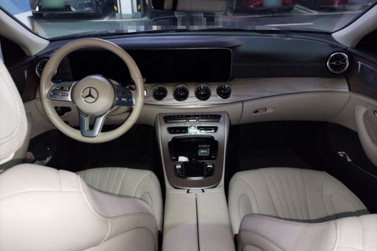 Used Mercedes-Benz CLS 2020 CLS 300 Luxury Model Center Console