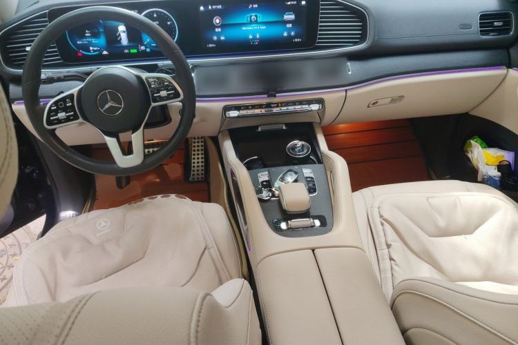 Used Mercedes-Benz CLS  Center Console