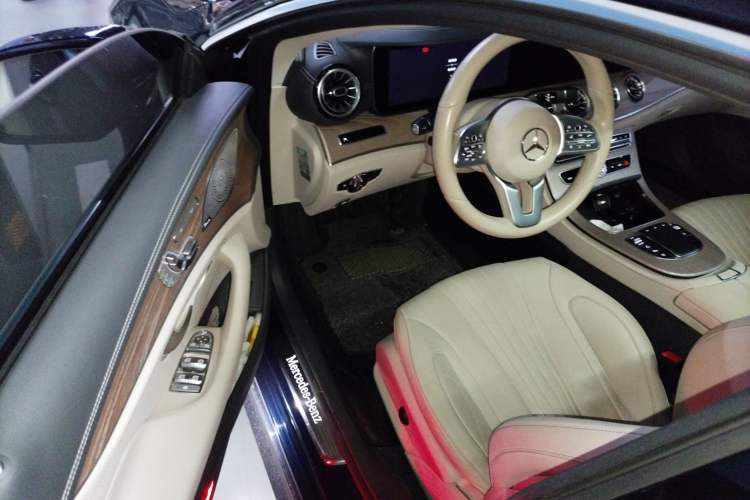 Used Mercedes-Benz CLS 2020 CLS 300 Luxury Model Driver Seat