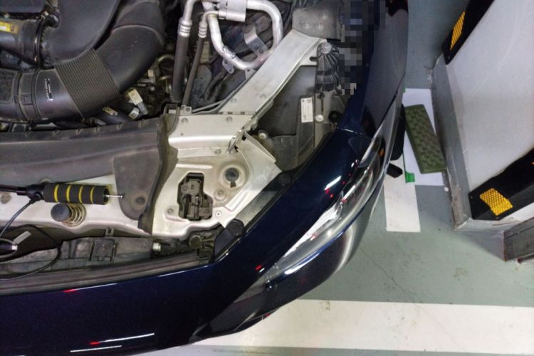 Used Mercedes-Benz CLS 2020 CLS 300 Luxury Model Engine Bay Left