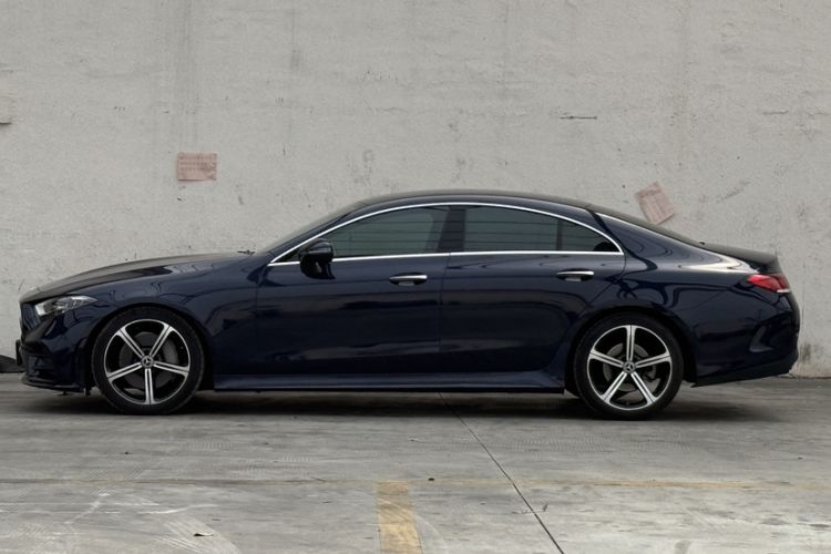 Used Mercedes-Benz CLS 2020 CLS 300 Luxury Model Exterior 2