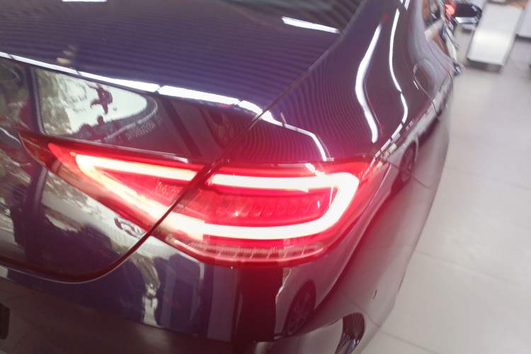 Used Mercedes-Benz CLS 2020 CLS 300 Sport Edition Exterior 6